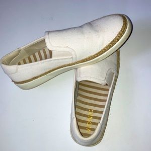 Vionic Sunny Rae Canvas Slip On Espadrile Ivory 8